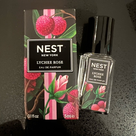 NEST Lychee Rose Rollerball - Picture 1 of 2